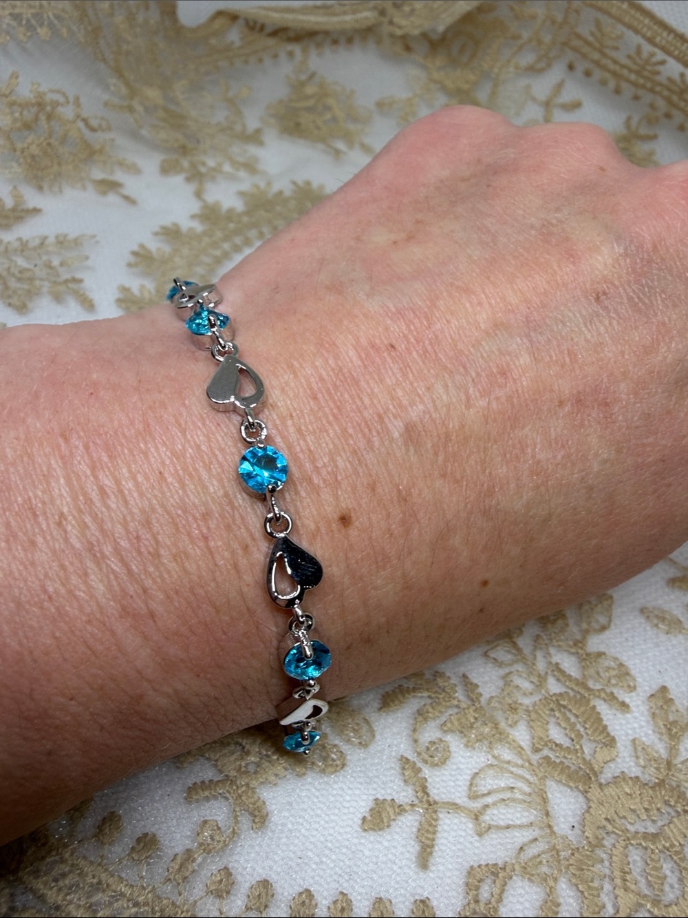 925 Sterling Silver Created Burmese Blue Sapphire Heart Bracelet Adjustable